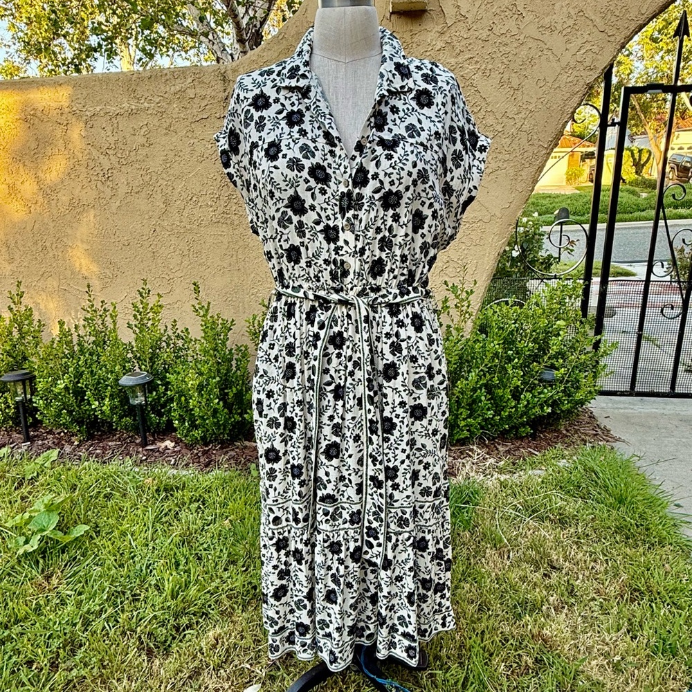 Lucky Brand Black and White Floral Maxi Shirt Dress with self tie